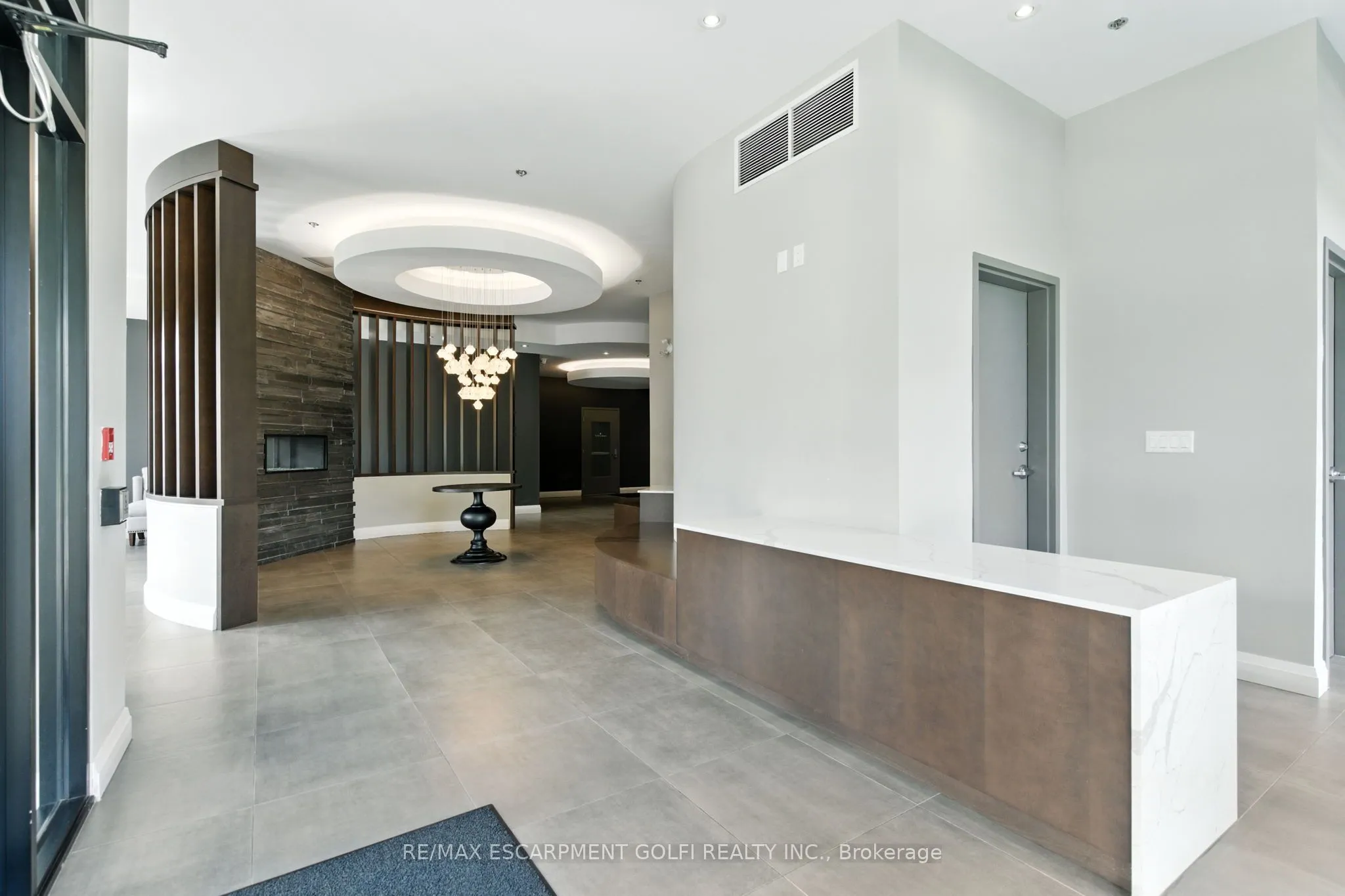 1 Redfern Avenue, #304