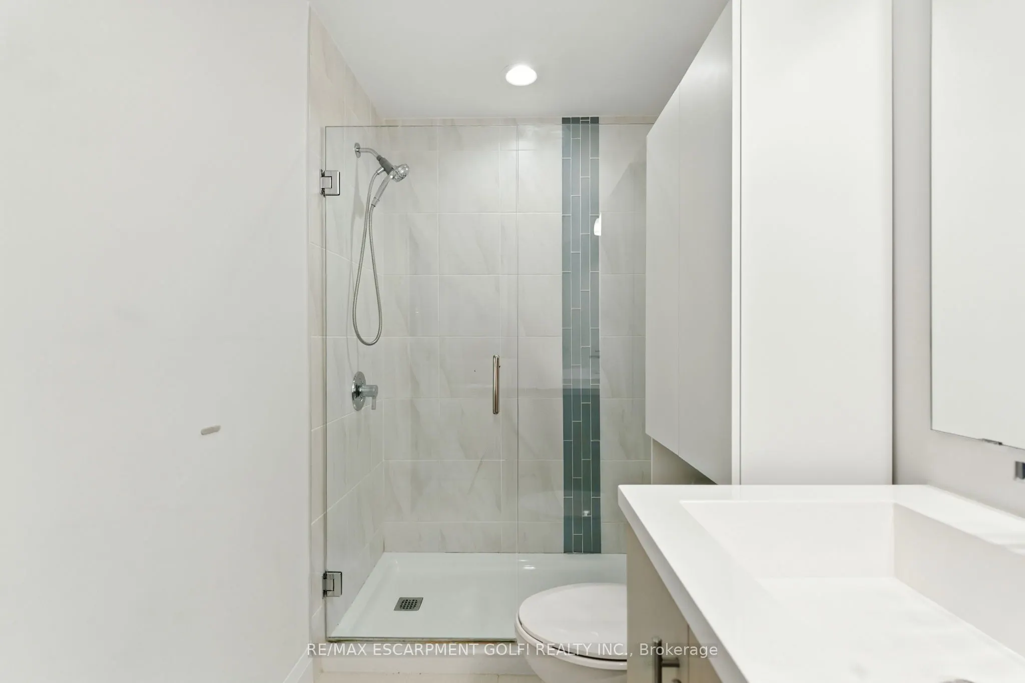 1 Redfern Avenue, #304
