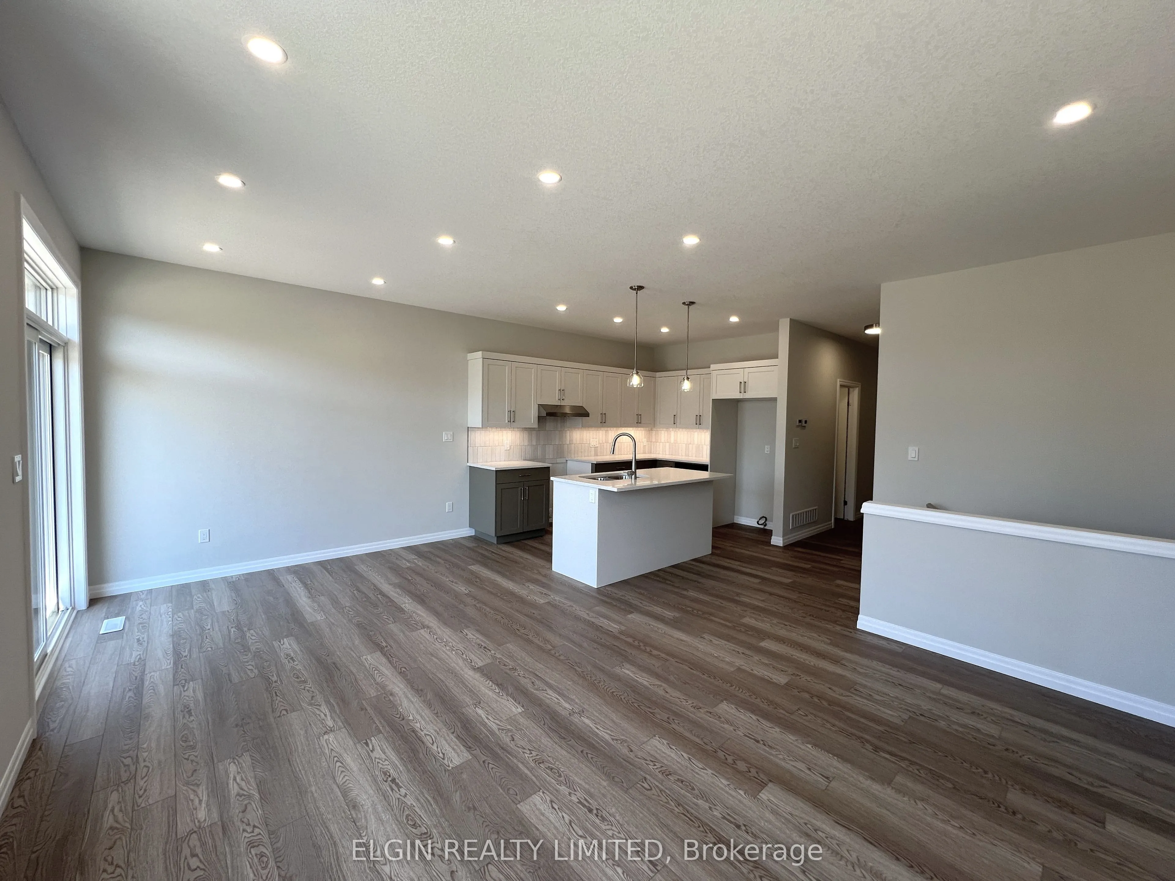 1 Columbus Court