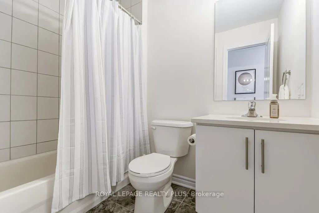 383 Dundas Street E, #34