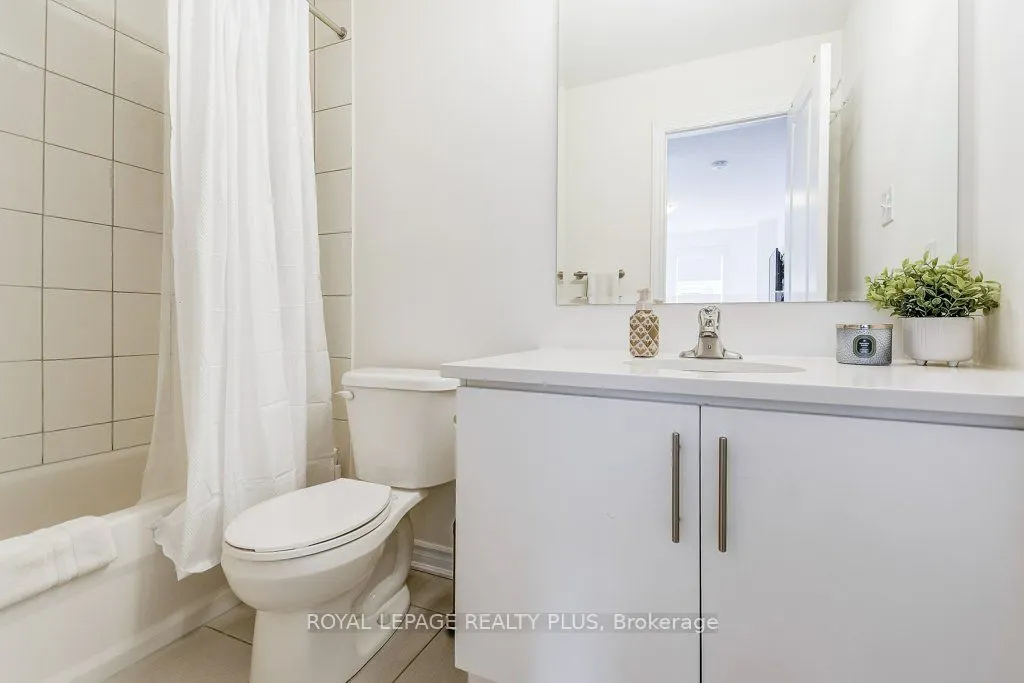 383 Dundas Street E, #34