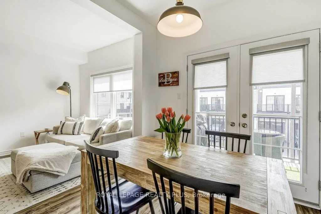 383 Dundas Street E, #34