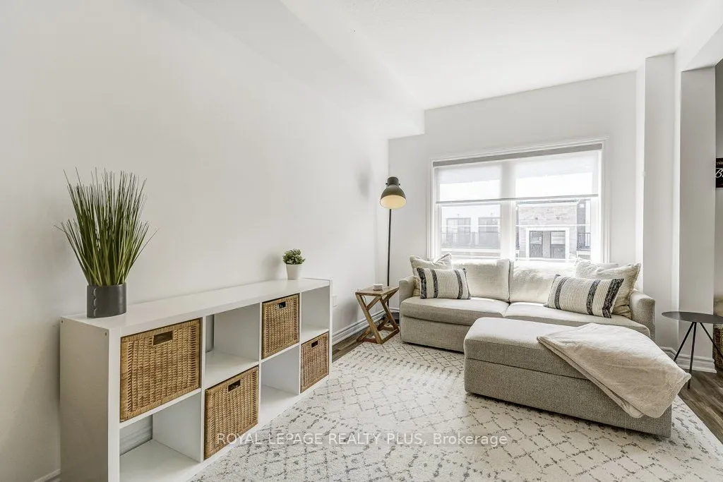 383 Dundas Street E, #34