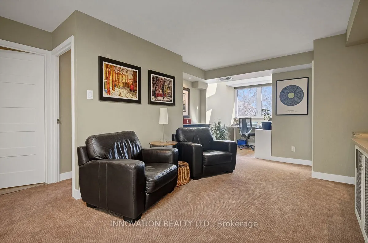 150 Waverley Street, #2C