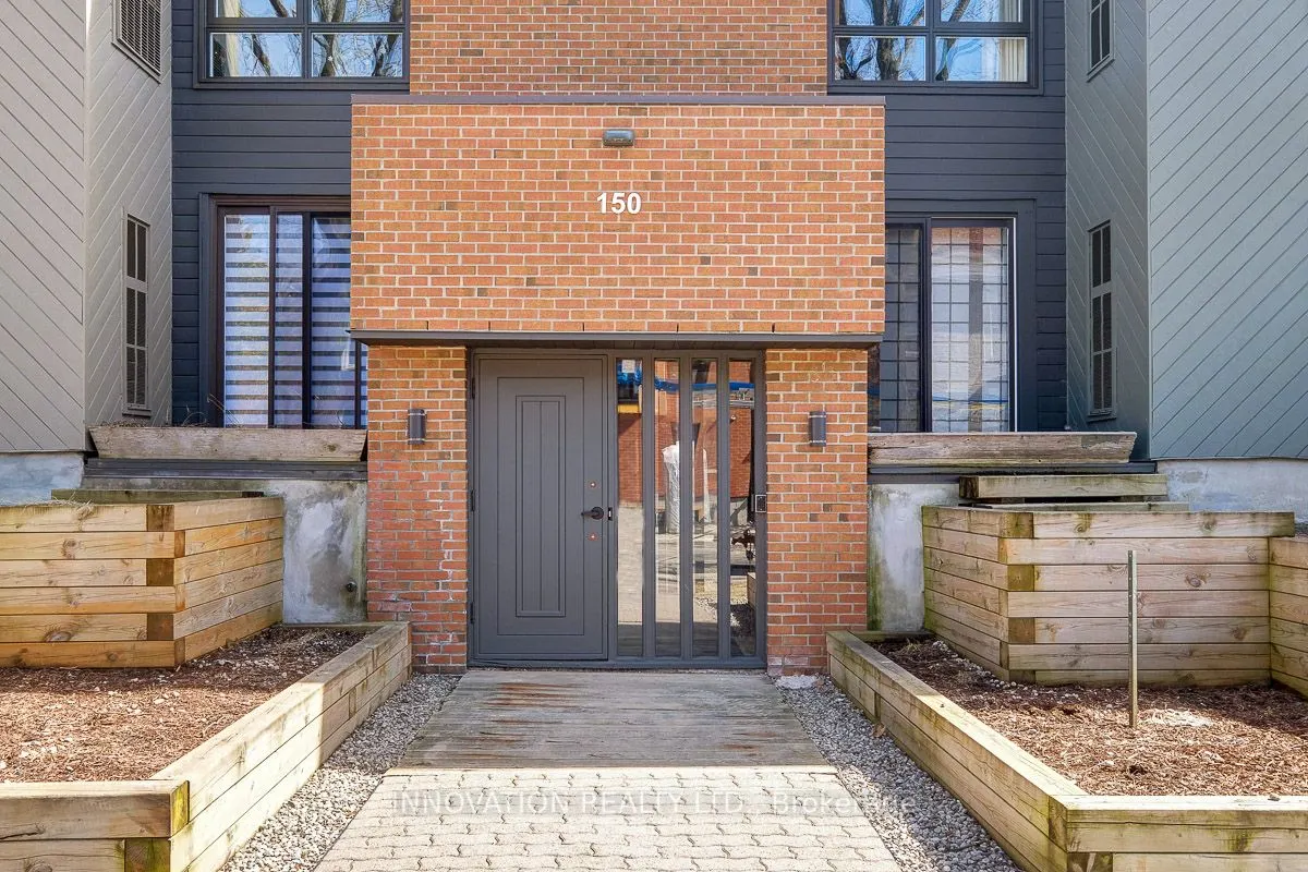 150 Waverley Street, #2C