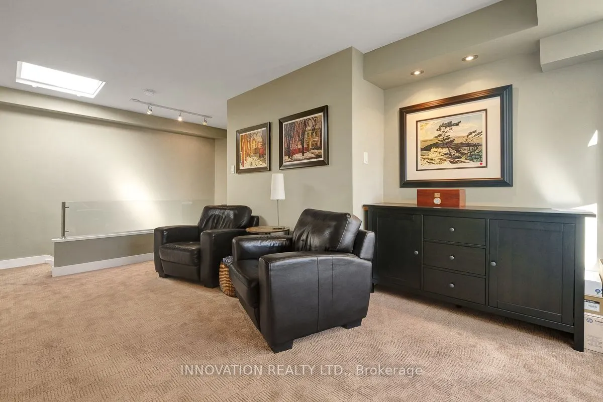 150 Waverley Street, #2C