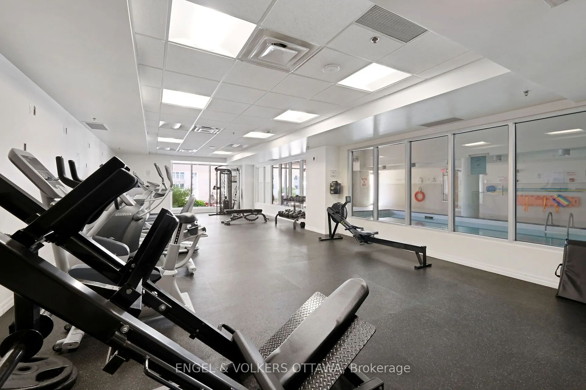 195 Besserer Street, #707
