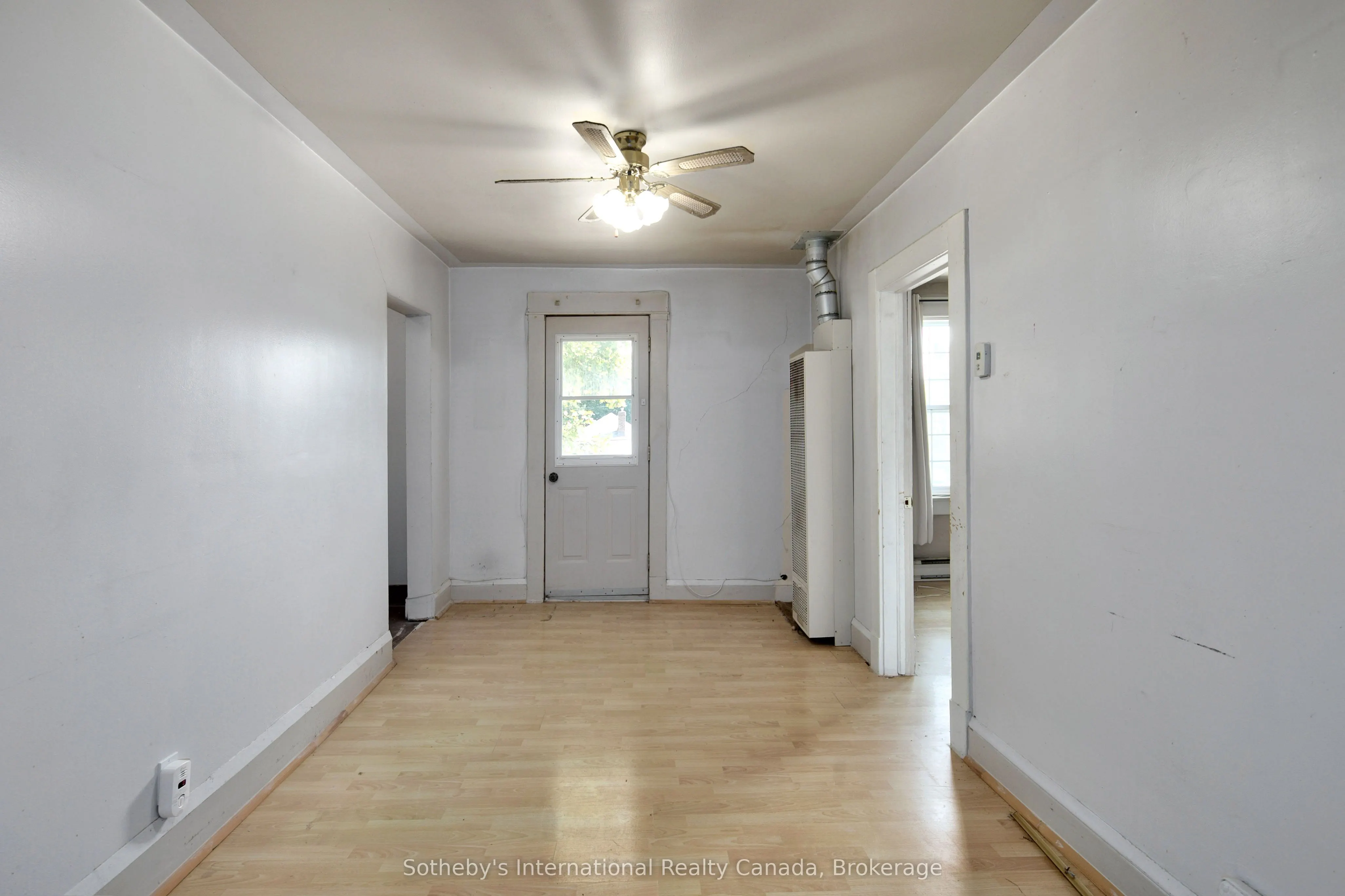 104 Sykes Street S