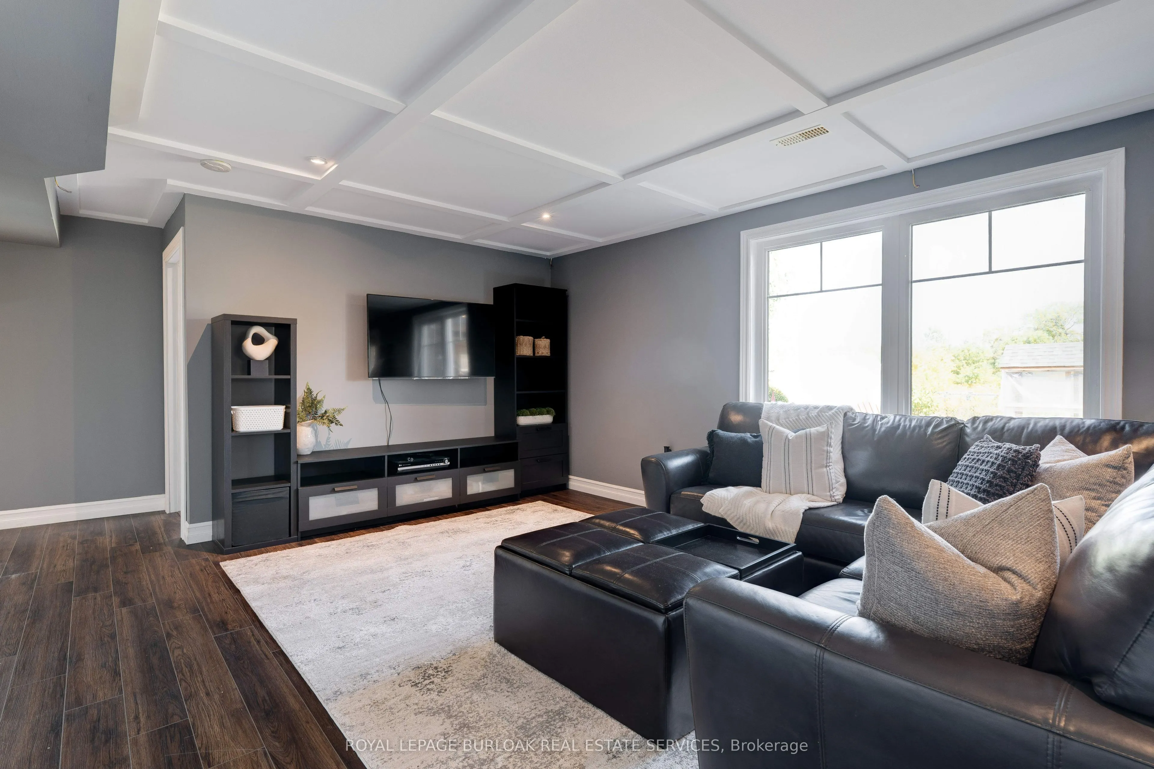 17 Manorwood Drive