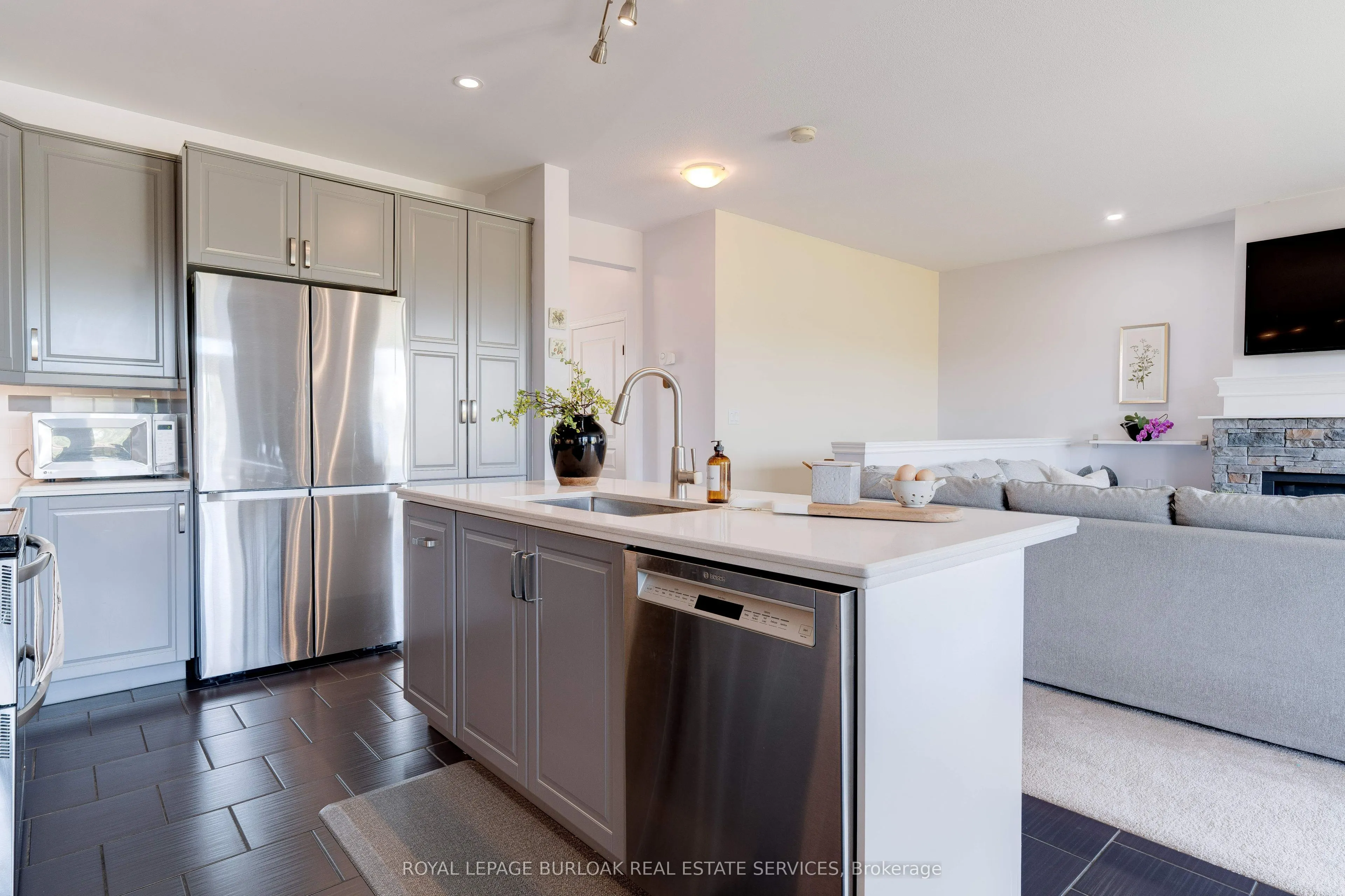17 Manorwood Drive