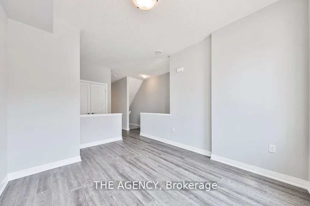 53 Aquarius Crescent