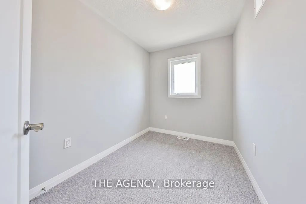53 Aquarius Crescent