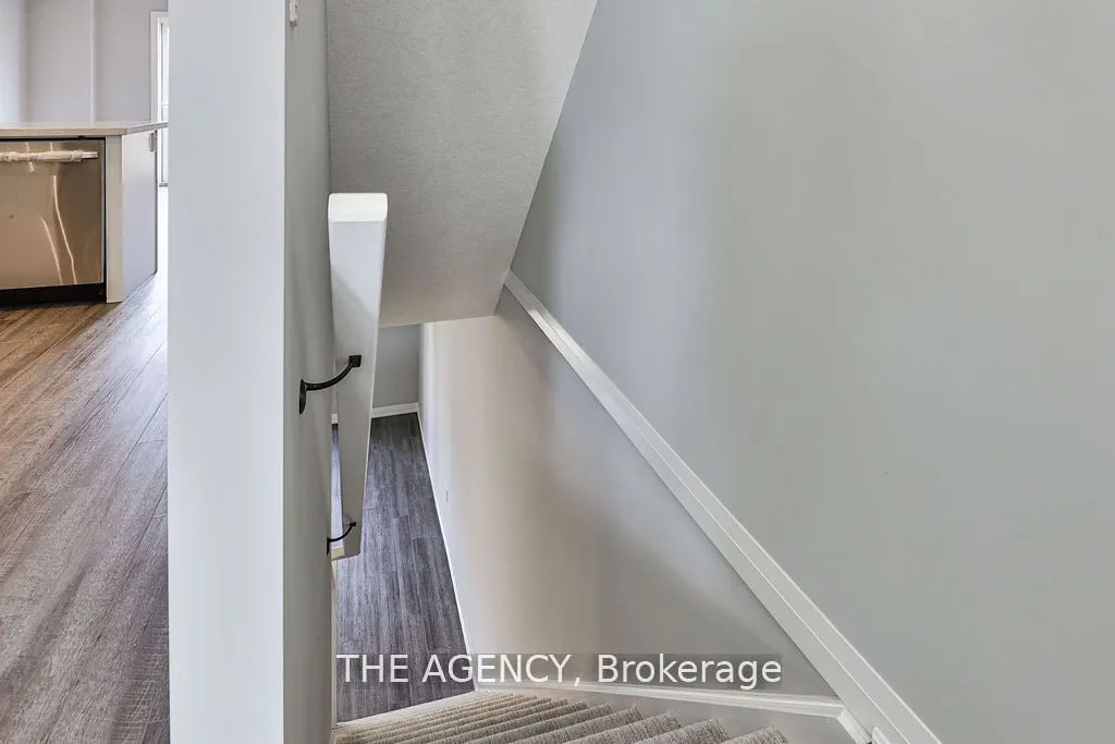 53 Aquarius Crescent