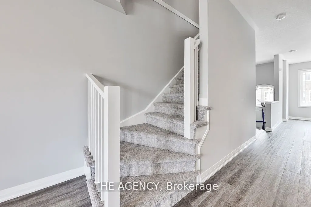 53 Aquarius Crescent