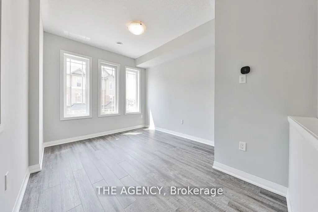 53 Aquarius Crescent