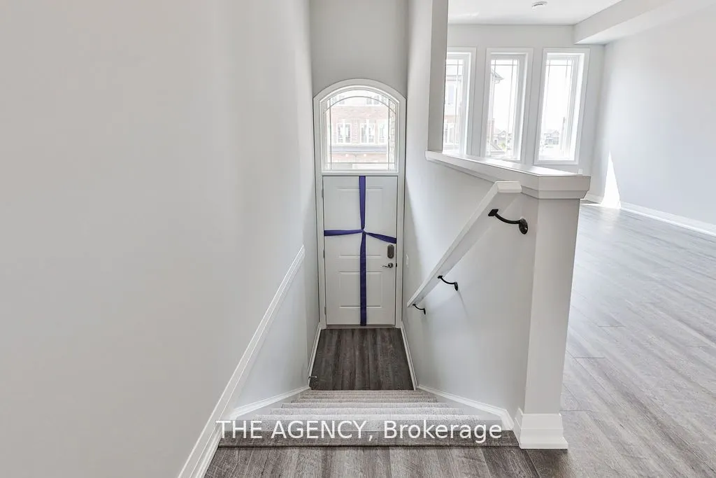 53 Aquarius Crescent