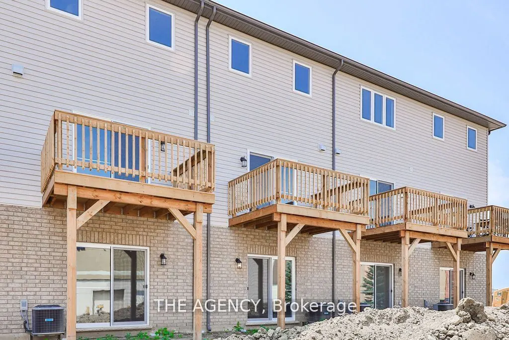 53 Aquarius Crescent