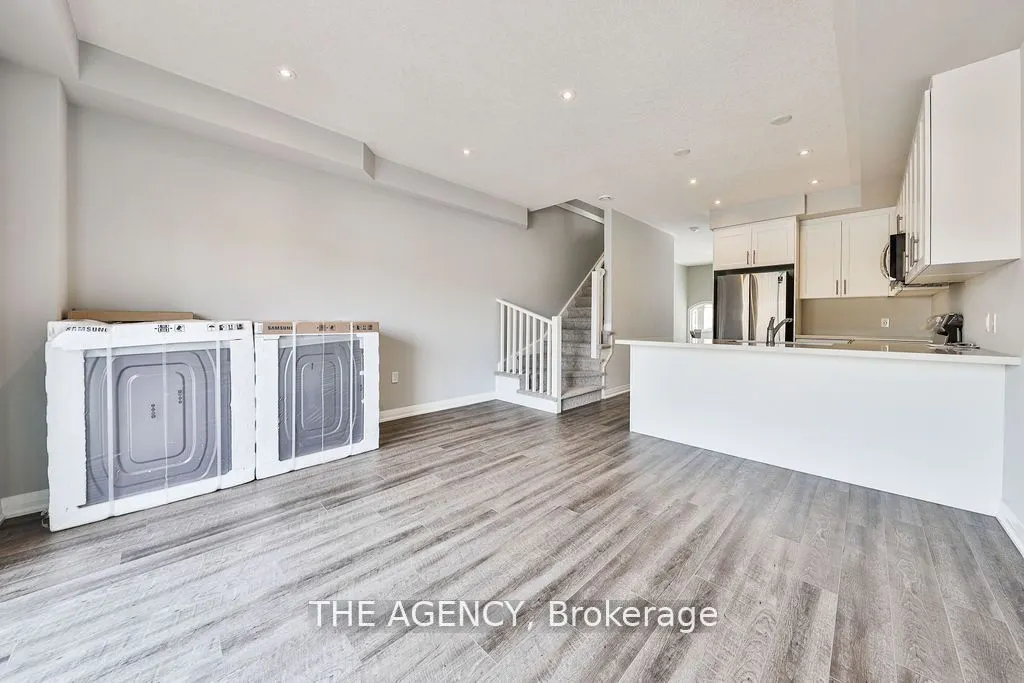 53 Aquarius Crescent