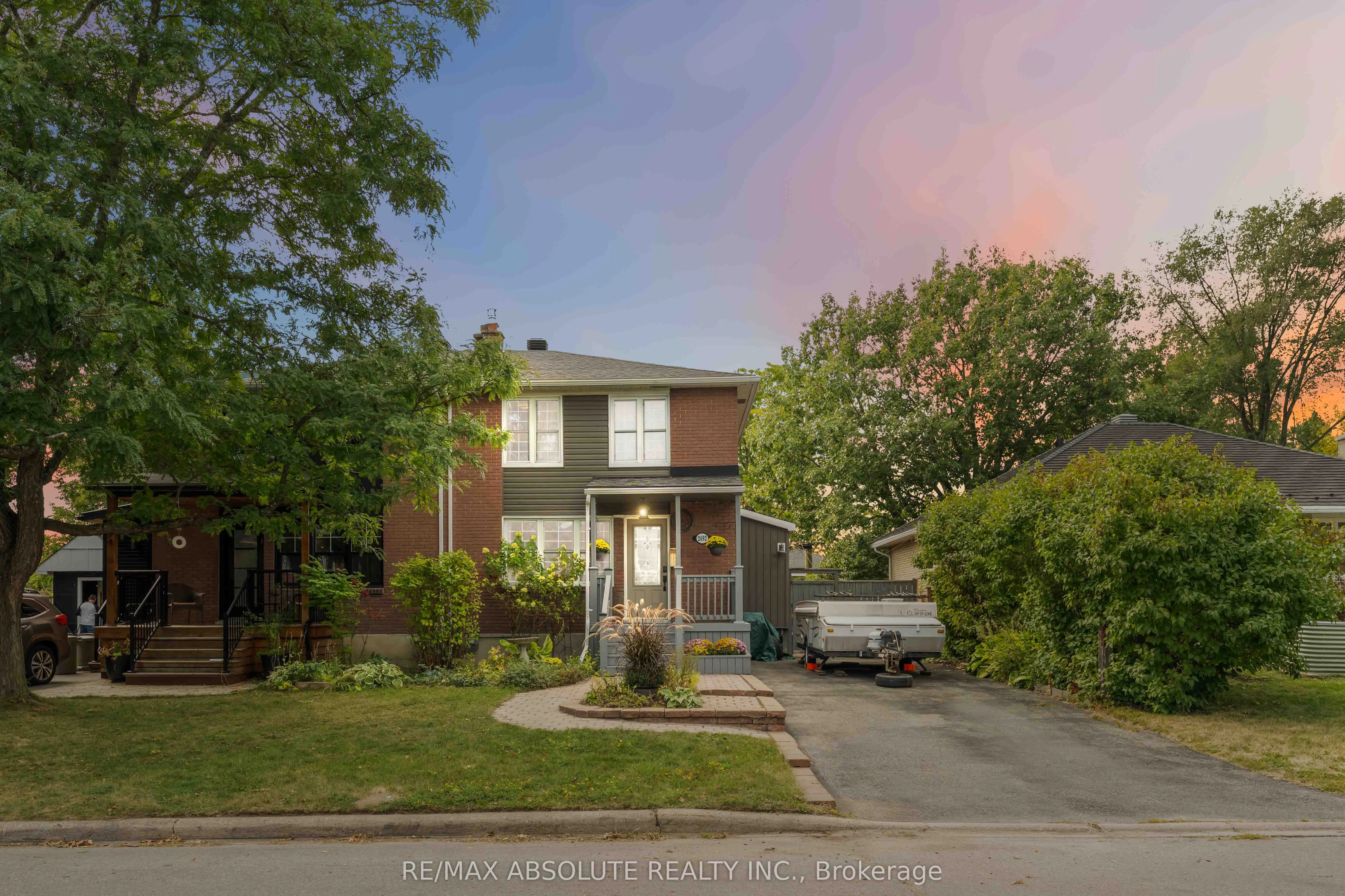 2492 Chasseur Avenue