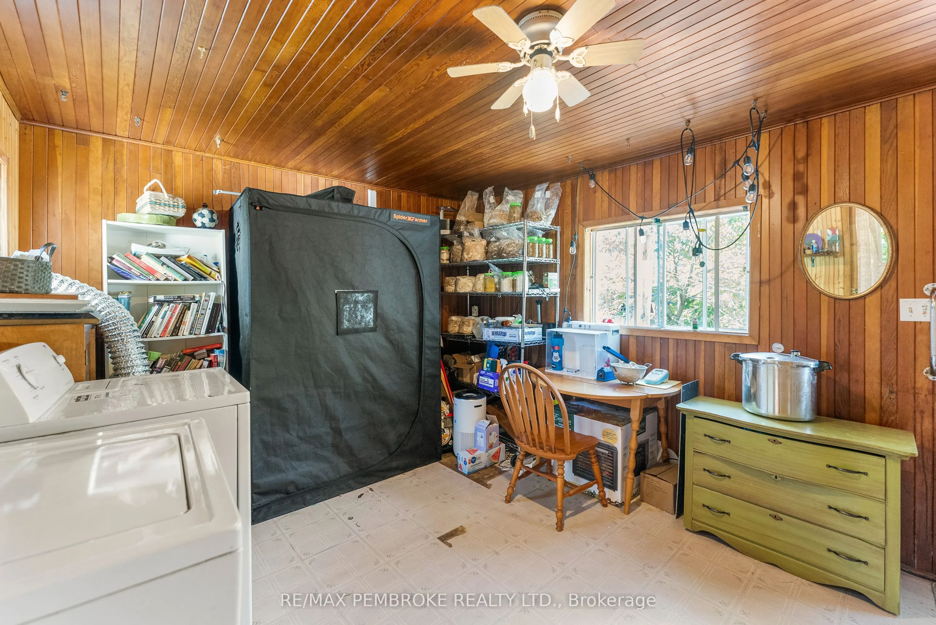 570 Eganville Road