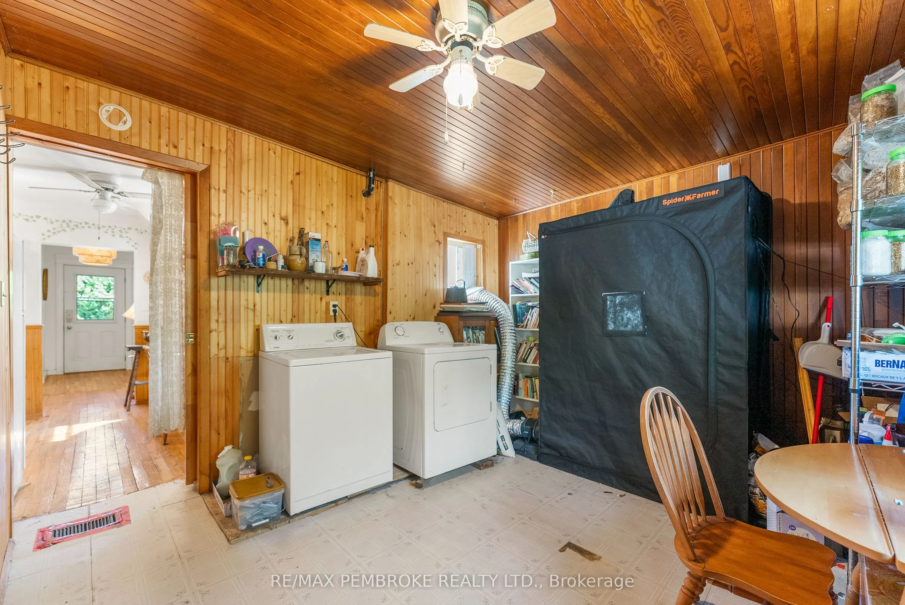 570 Eganville Road