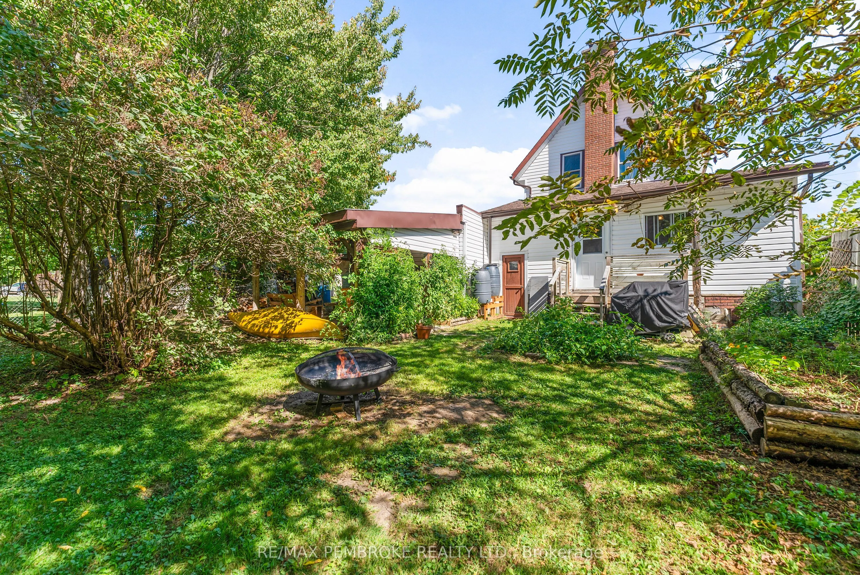 570 Eganville Road