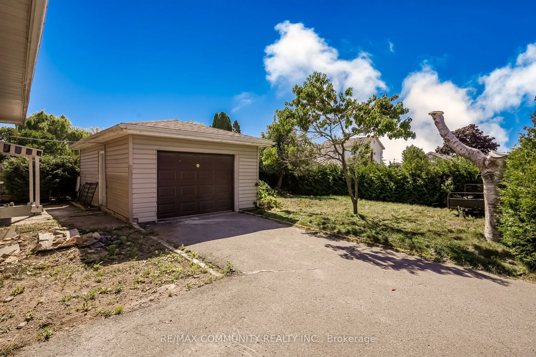 42 Elizabeth Avenue