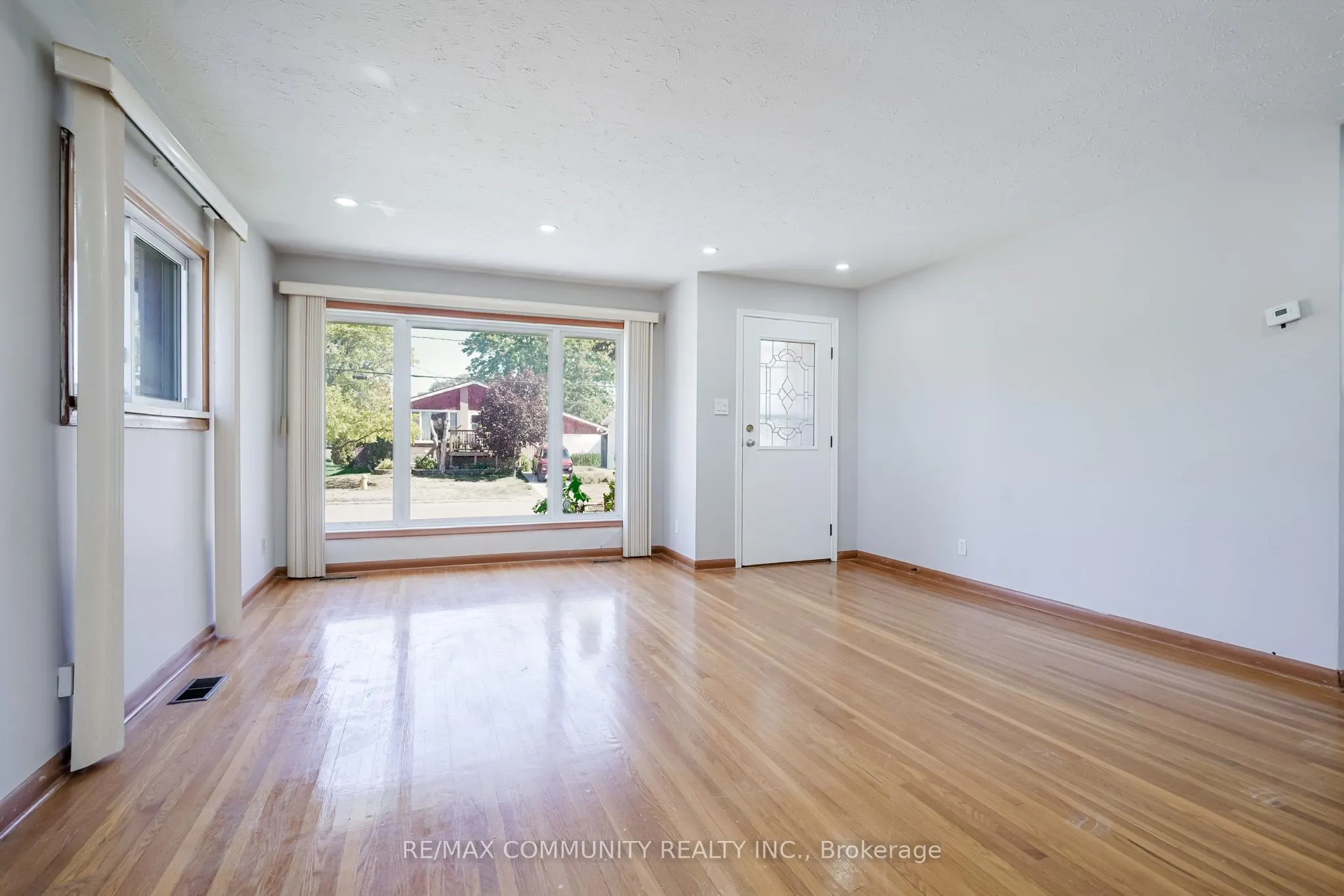 42 Elizabeth Avenue