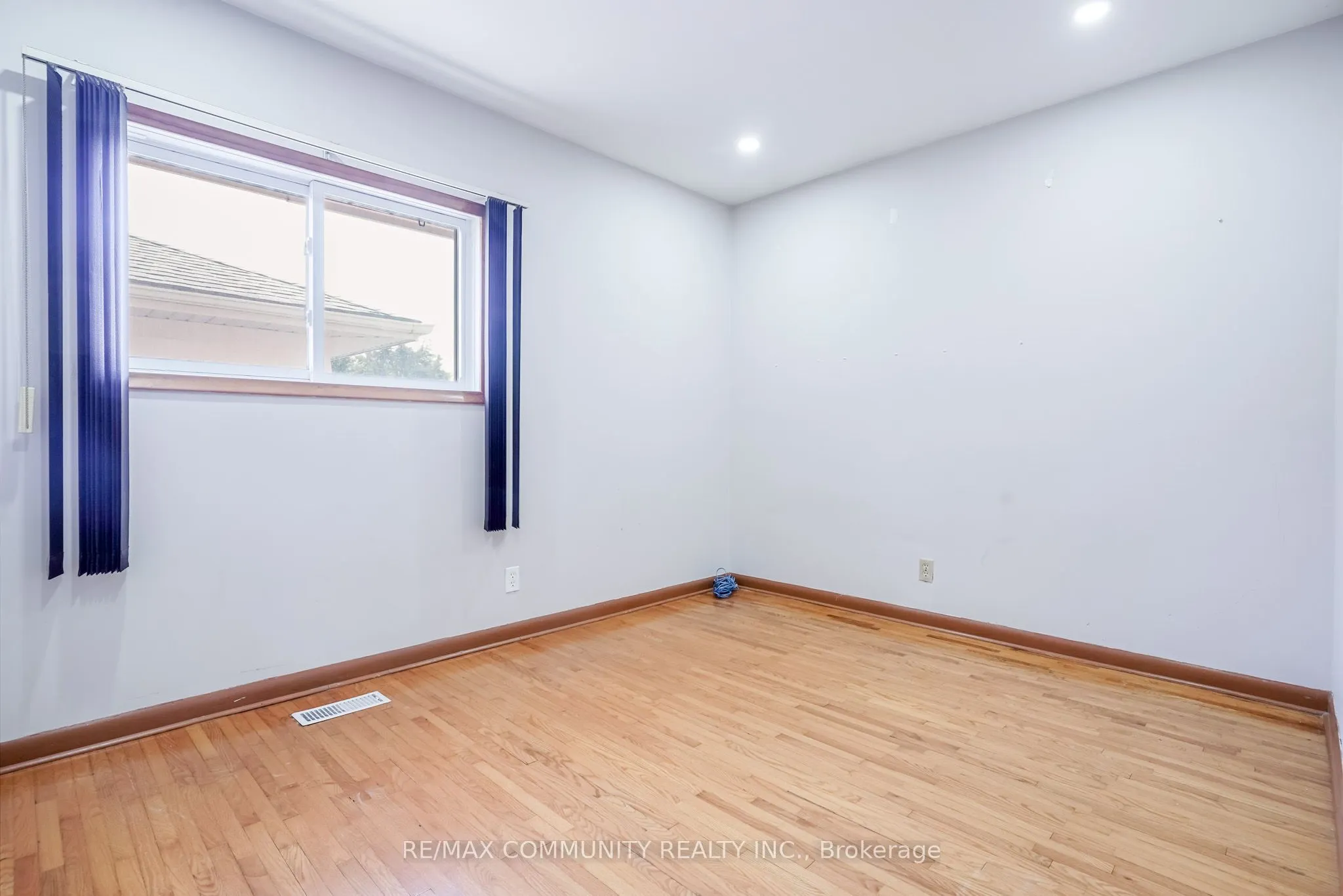 42 Elizabeth Avenue