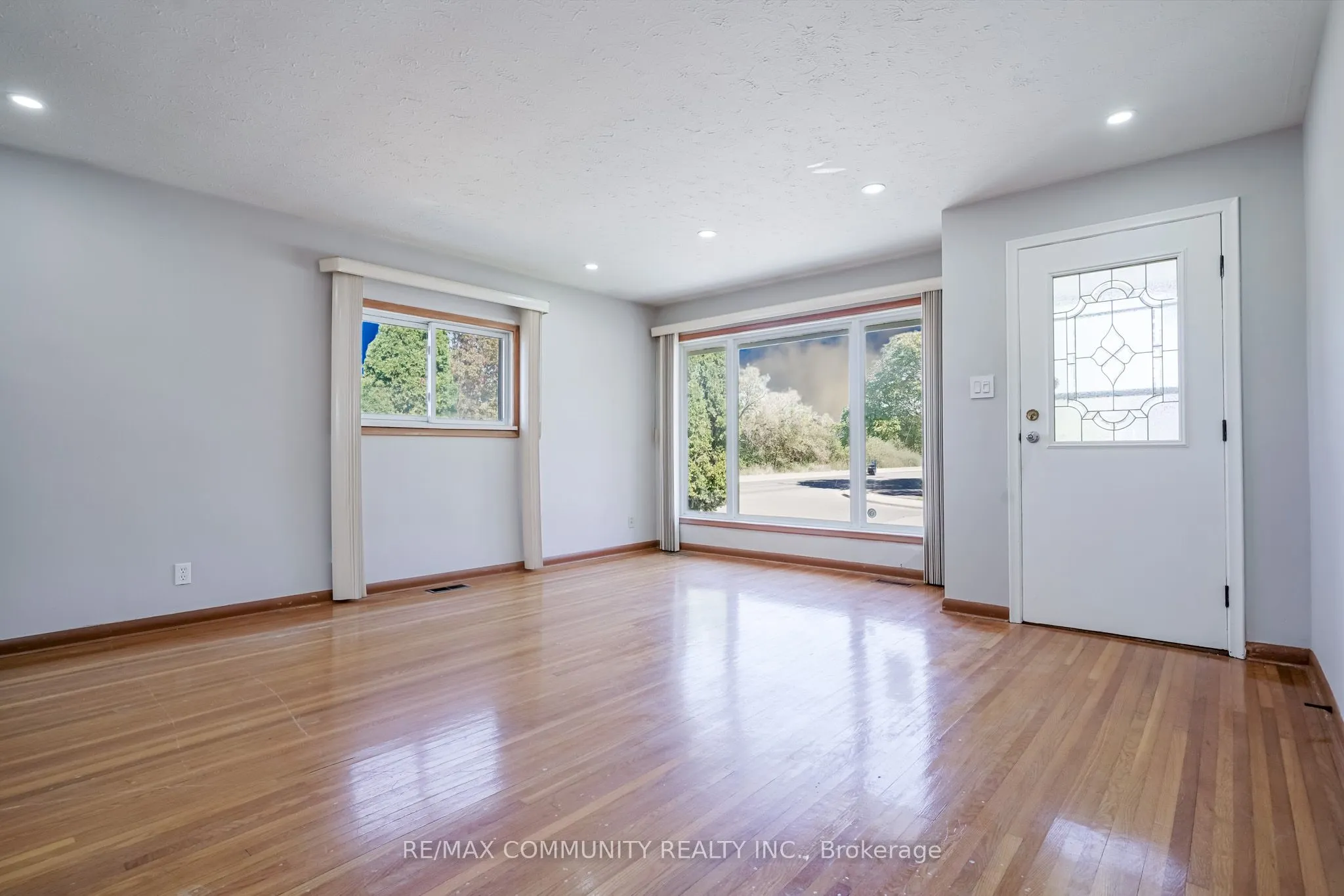 42 Elizabeth Avenue