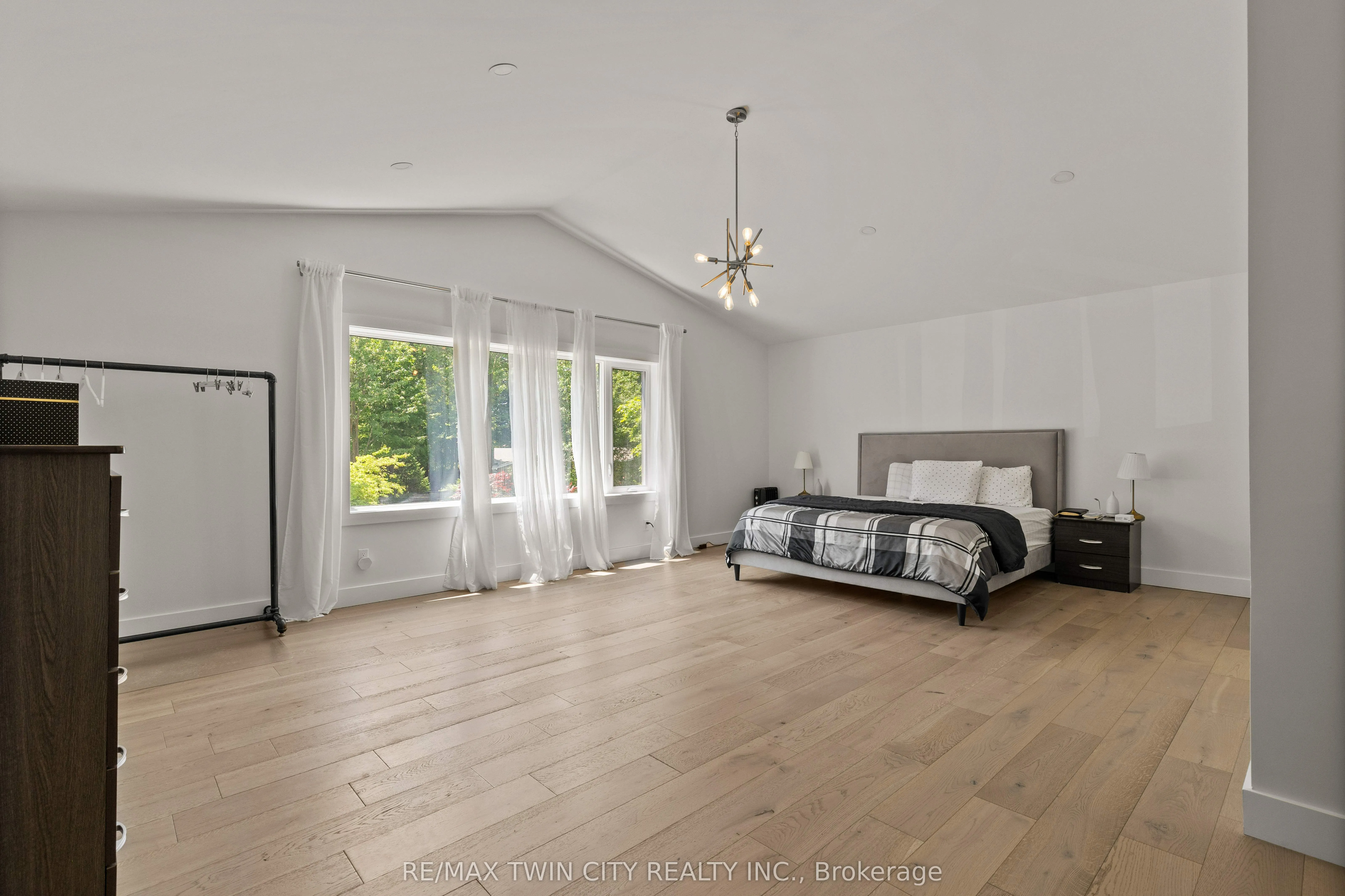 514 Oxbow Road