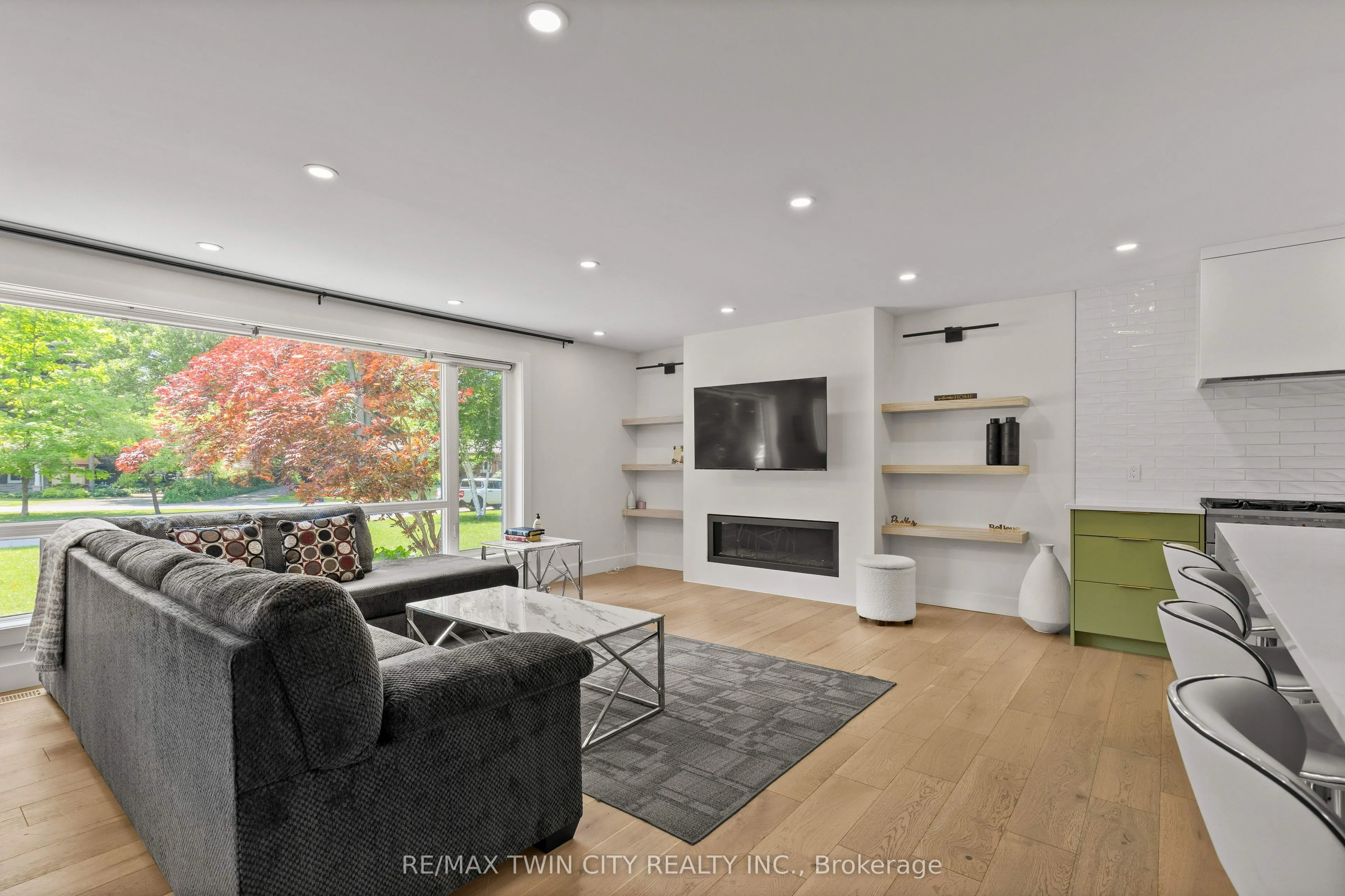 514 Oxbow Road