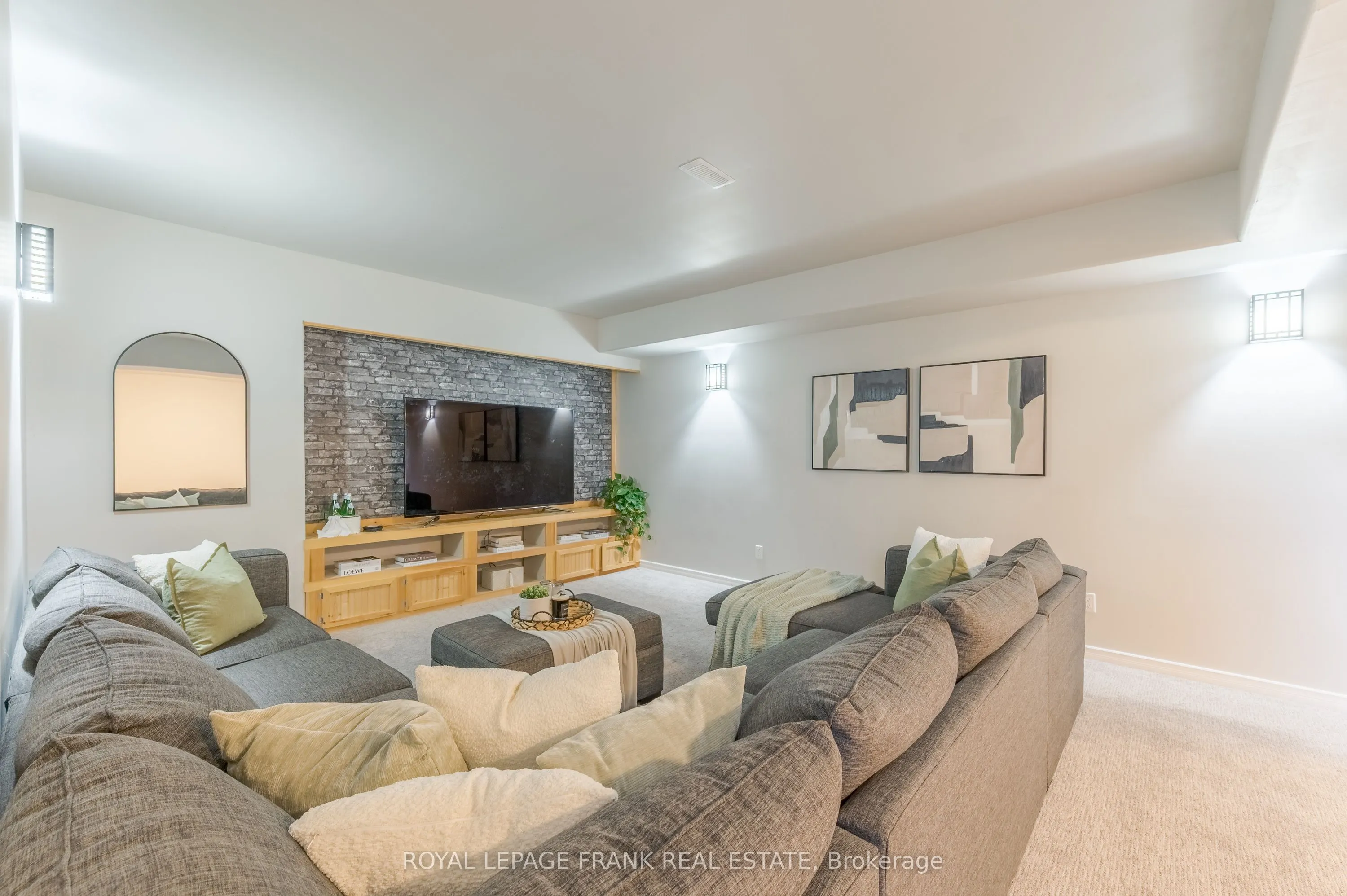 1229 Asphodel 7th Line