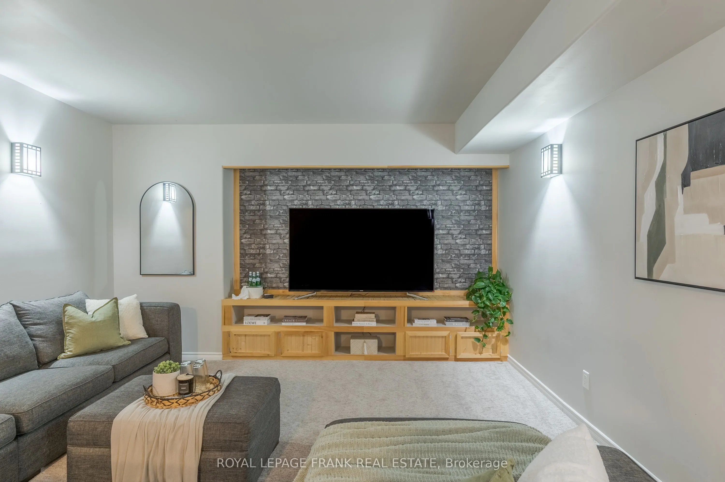 1229 Asphodel 7th Line