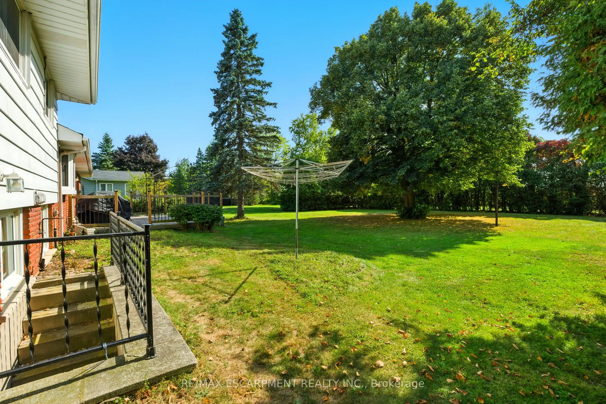 961 Garden Lane