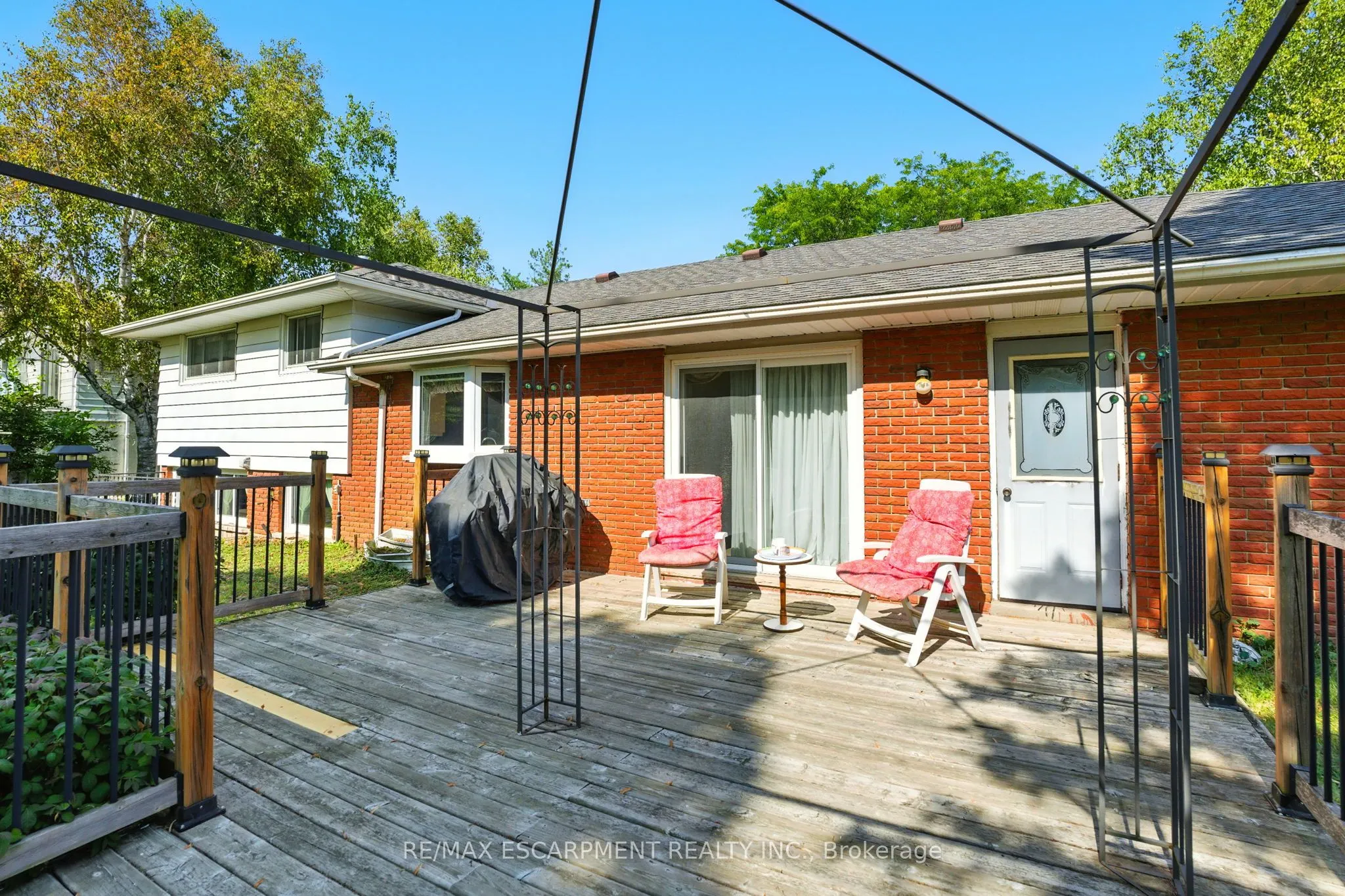 961 Garden Lane