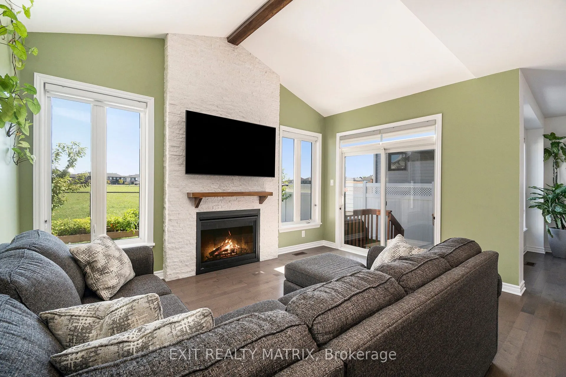 132 LYNN VALLEY Terrace