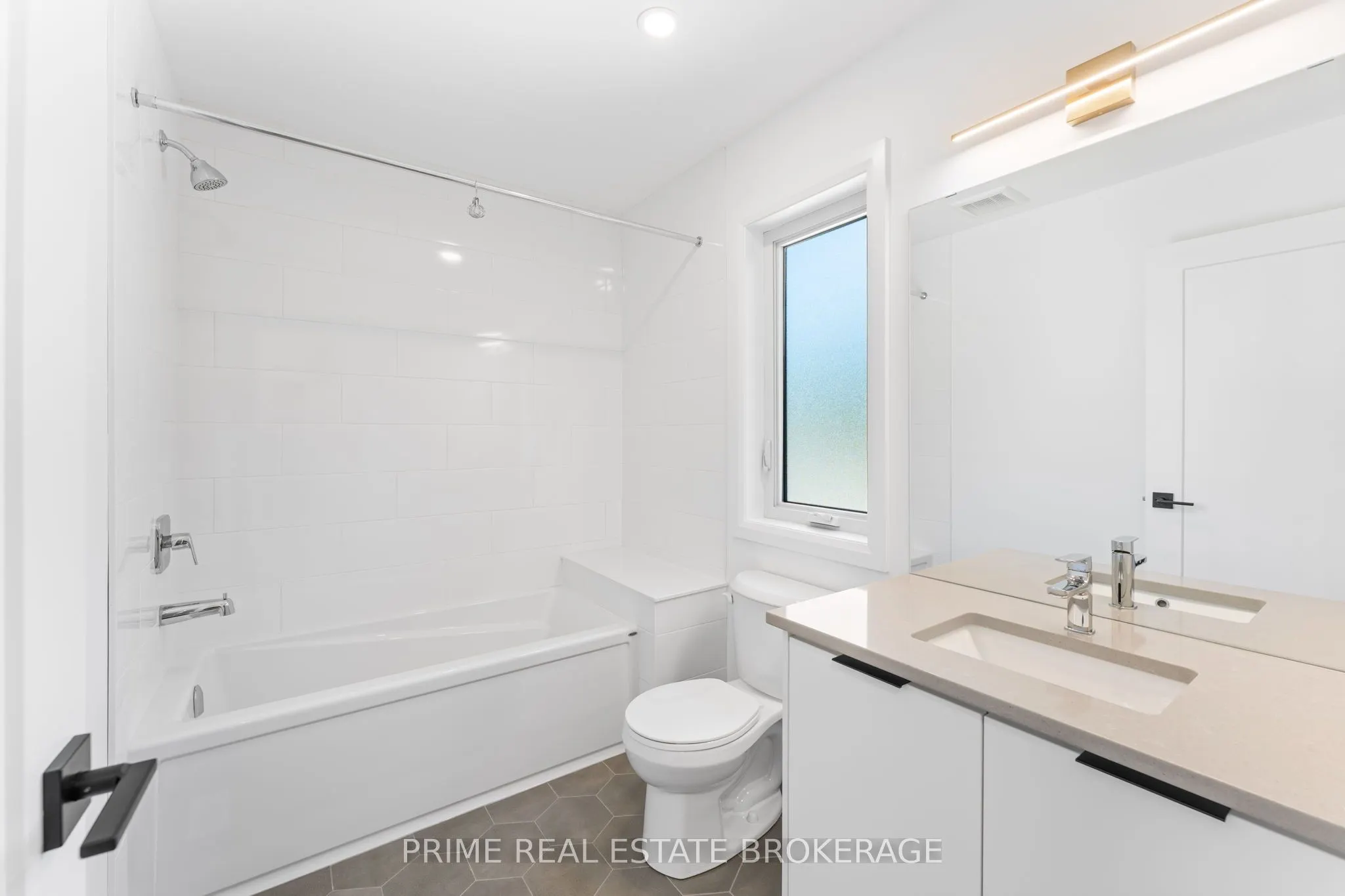 177 Chestnut Street, #8