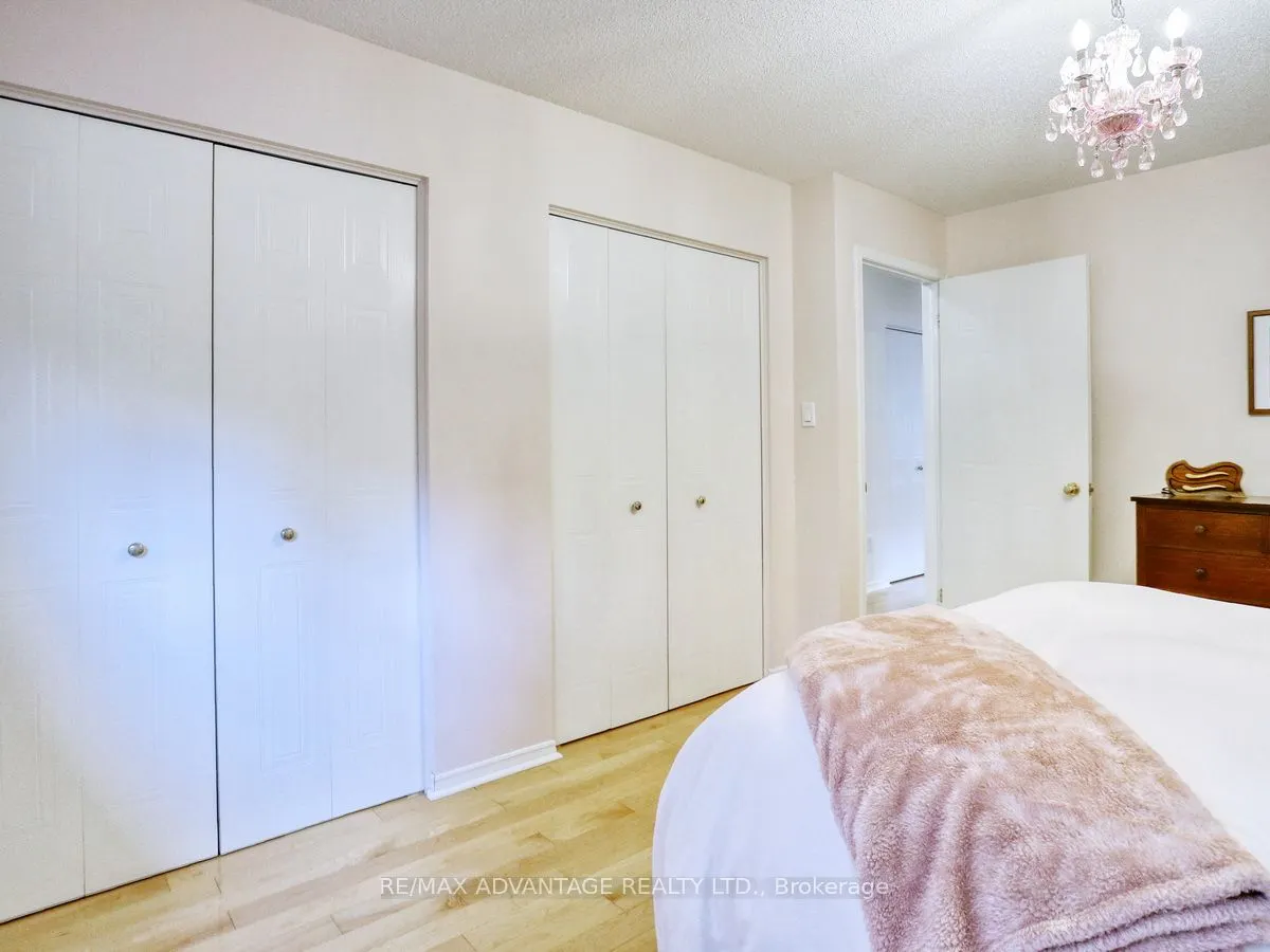 59 PENNYBROOK Crescent, #21