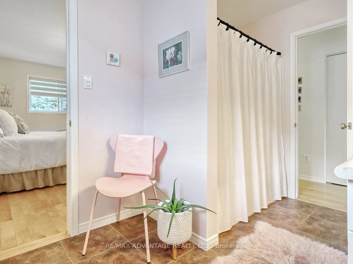 59 PENNYBROOK Crescent, #21