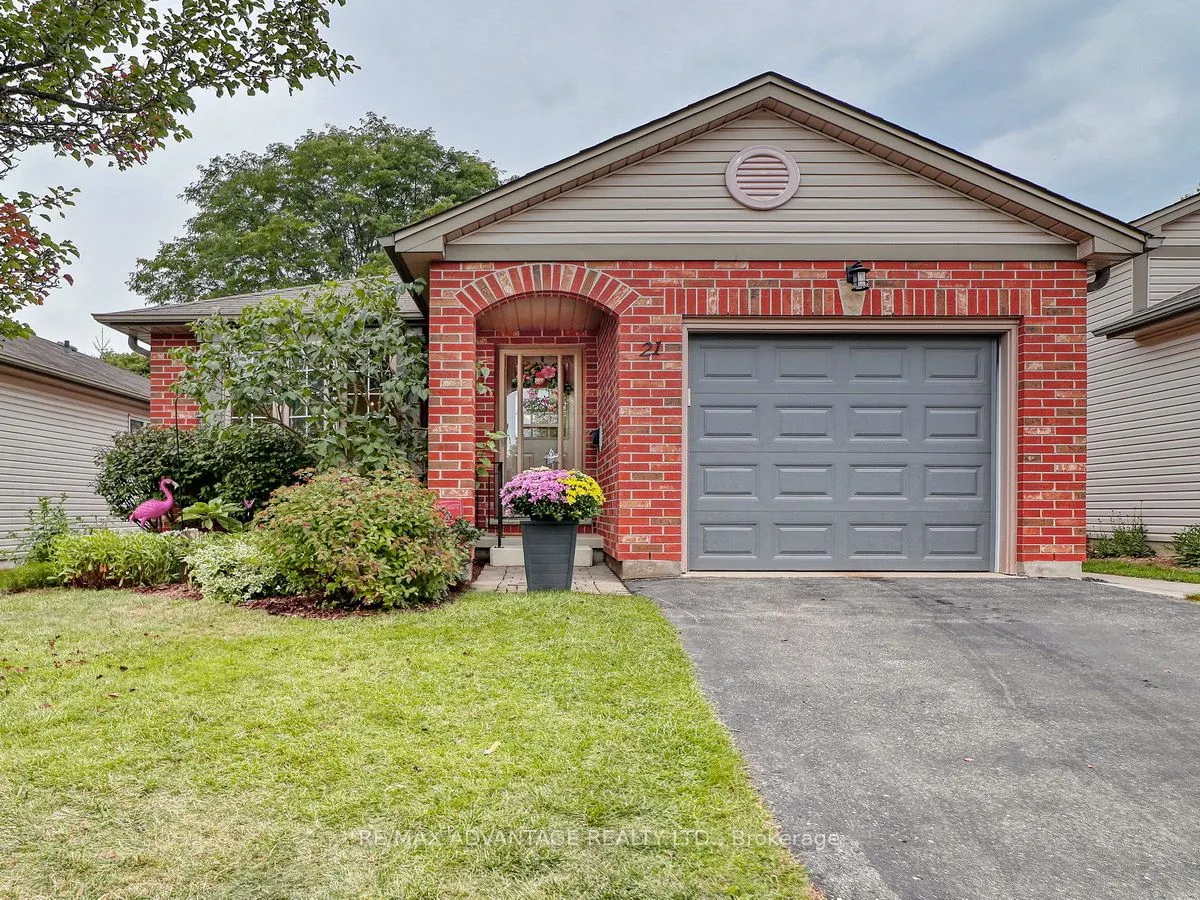 59 PENNYBROOK Crescent, #21