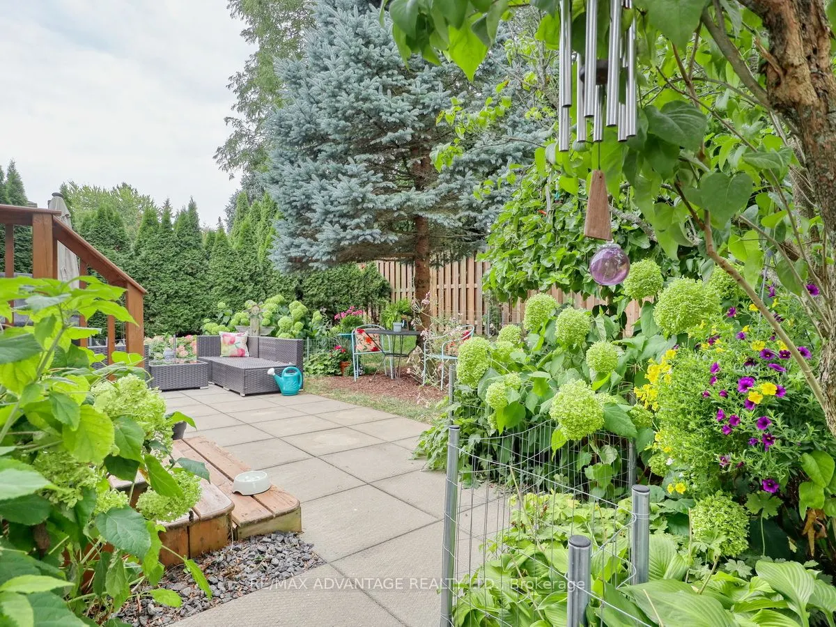 59 PENNYBROOK Crescent, #21