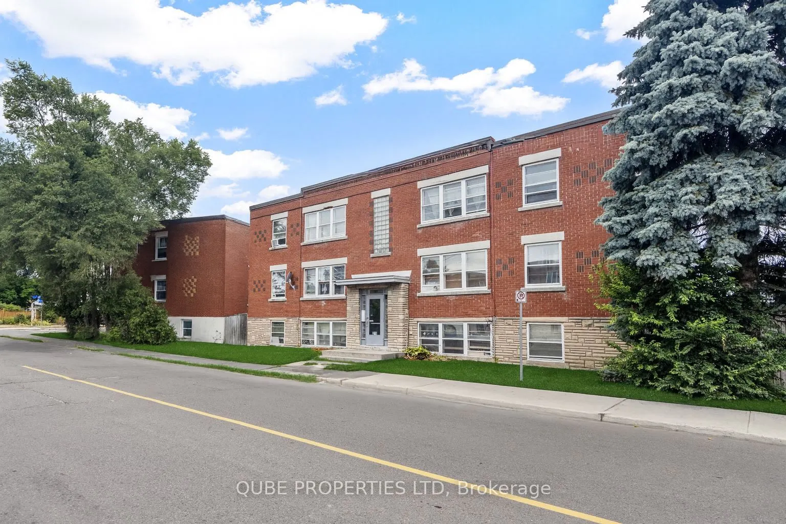 229 Des Peres Blancs Avenue