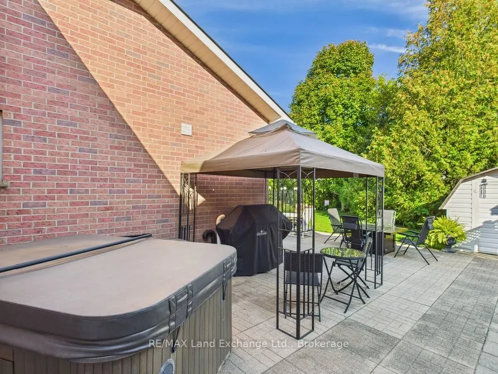 415 Macdougall Drive