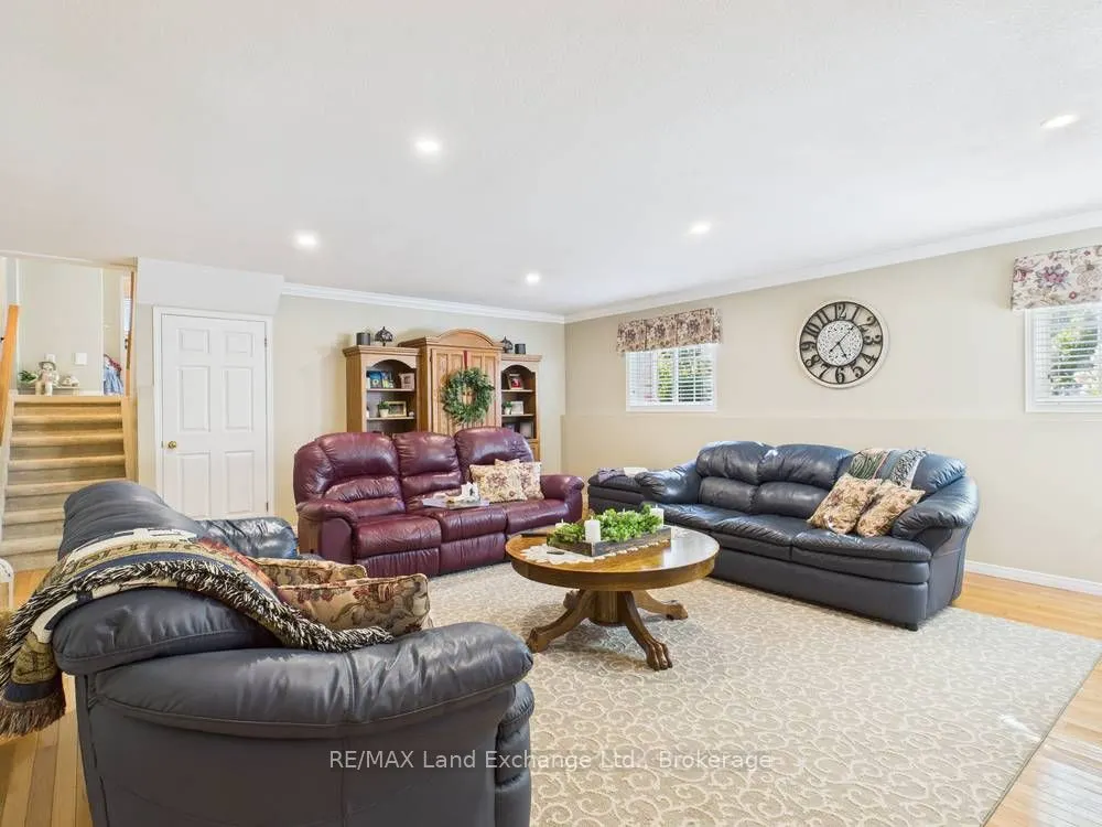 415 Macdougall Drive