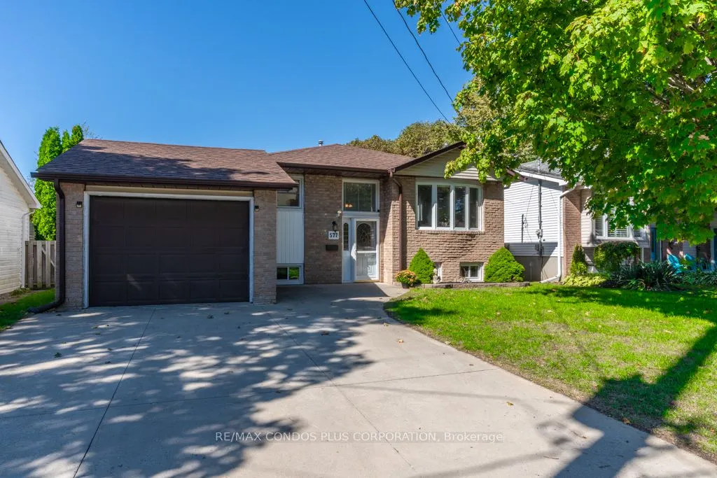 577 Mackechnie Crescent