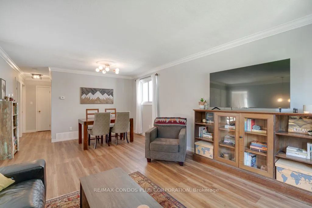 577 Mackechnie Crescent