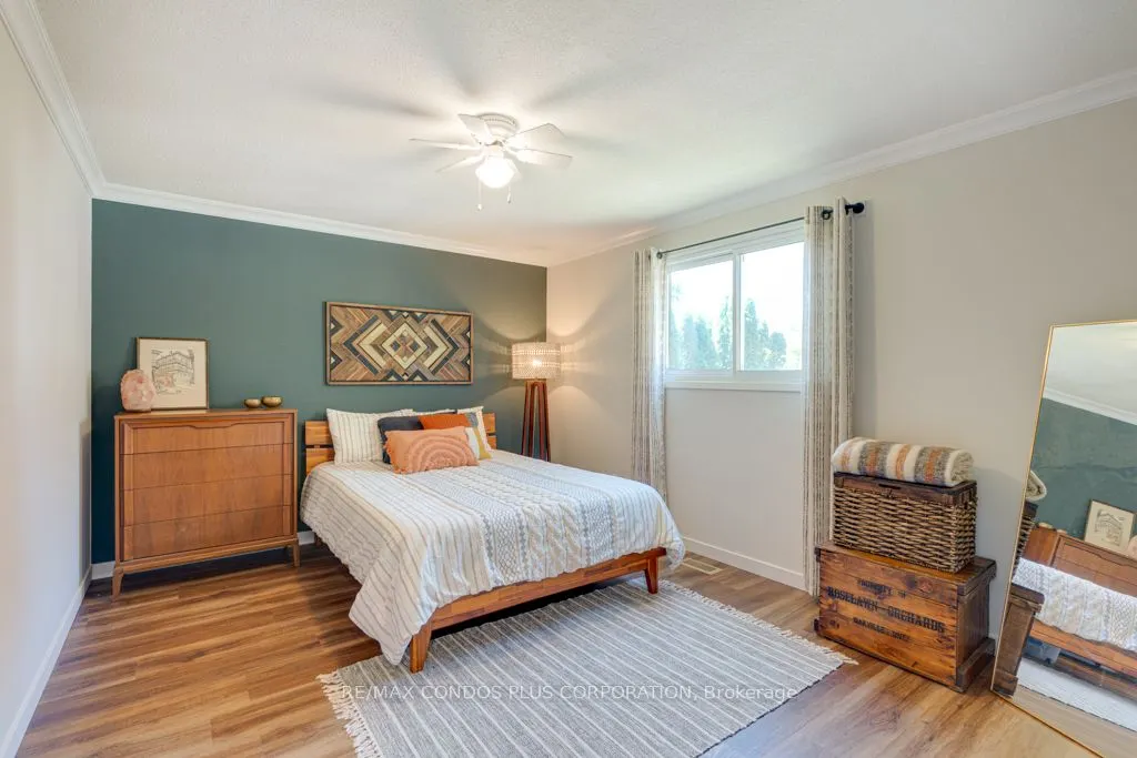 577 Mackechnie Crescent
