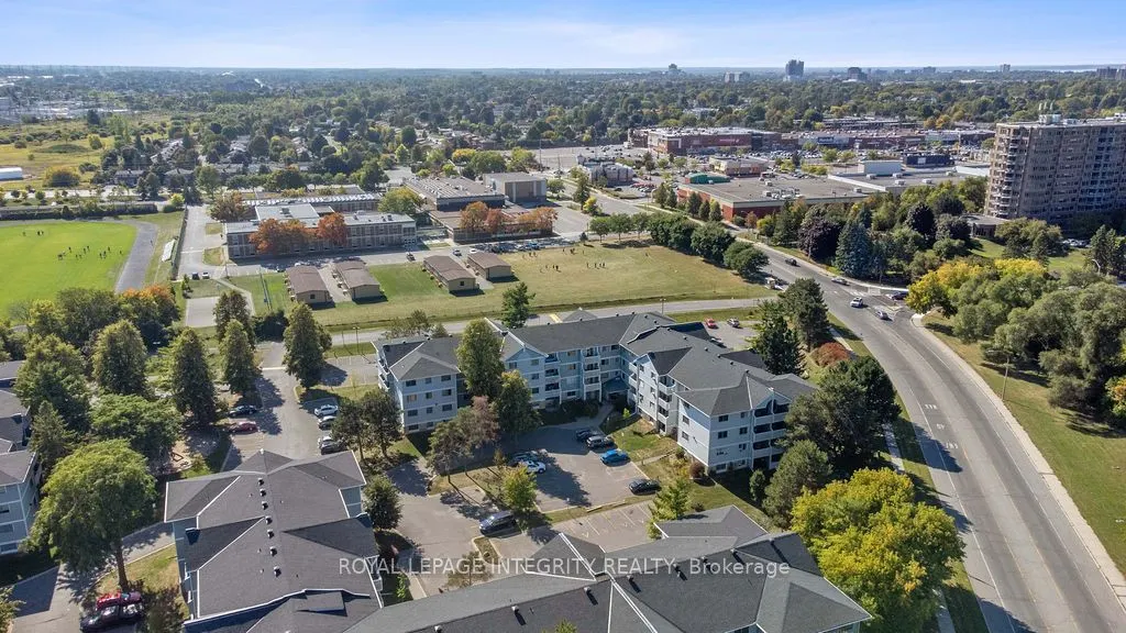 212 Viewmount Drive, #206