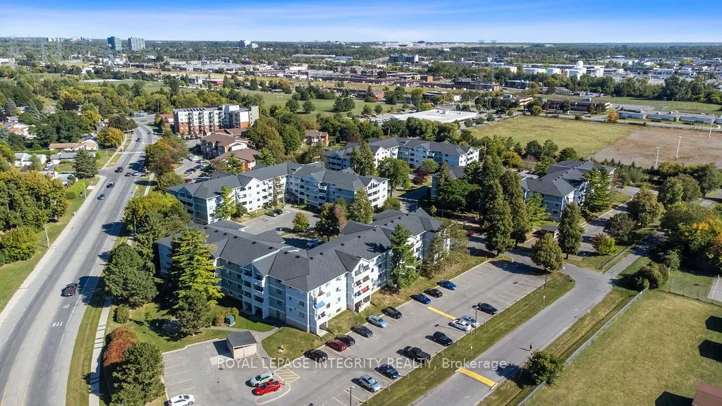 212 Viewmount Drive, #206